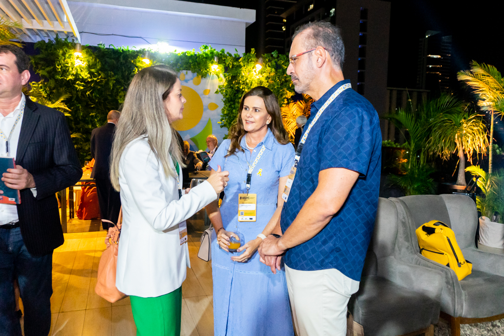 Yrwana Albuquerque, Ivana Bezerra E Régis Medeiros (2)