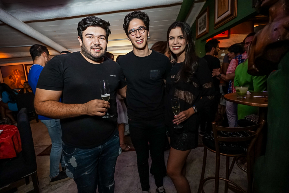 Yury Moreira, Renato E Alessandra Barrosos