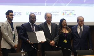 Acordo Busca Aprimorar Políticas Sobre Direitos Humanos No Bndes Foto Agência Brasil