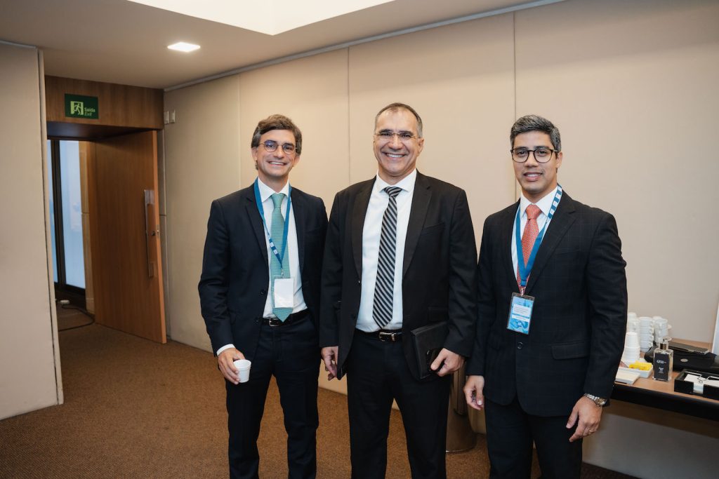 Adriano Huland, Eduardo Neves, Airton Feitosa