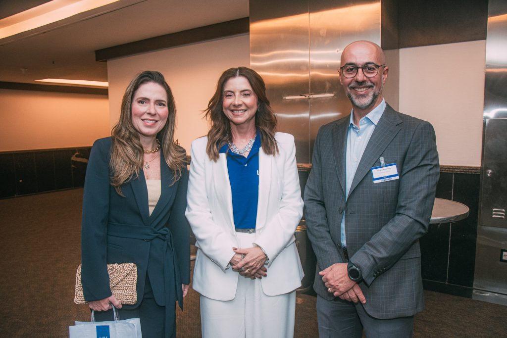 Agueda Muniz, Emilia Buarque E Sergio Mauricio