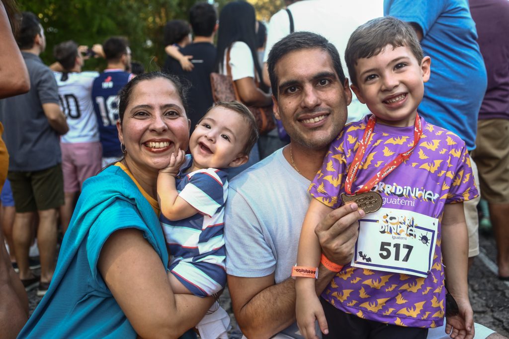 Andreza, Lucas, Aristeu E Levi Holanda