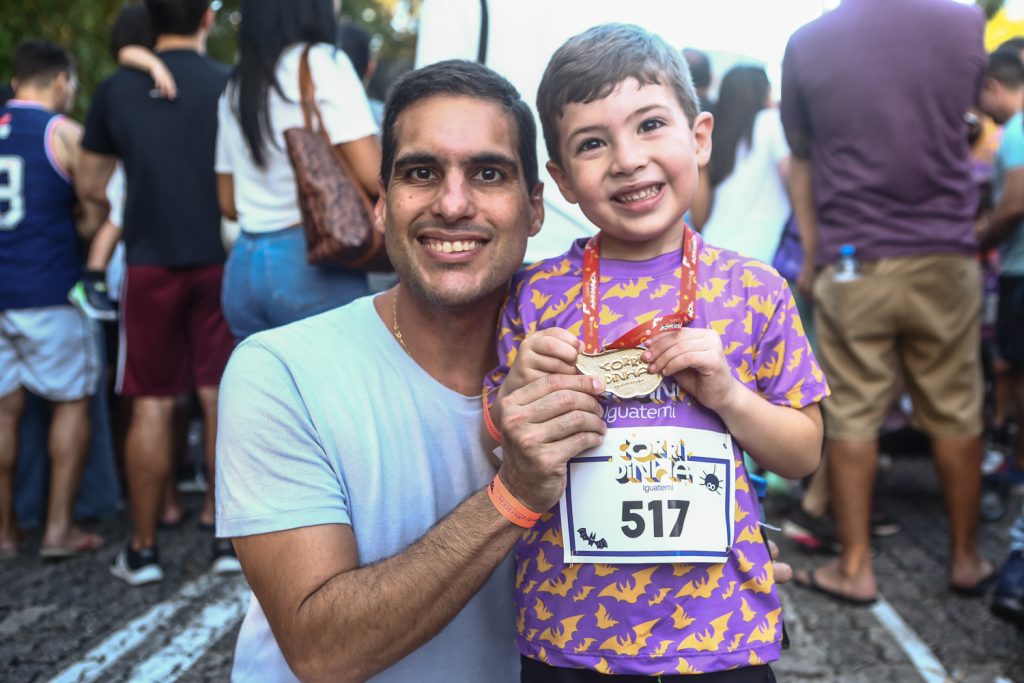 Aristeu E Levi Holanda