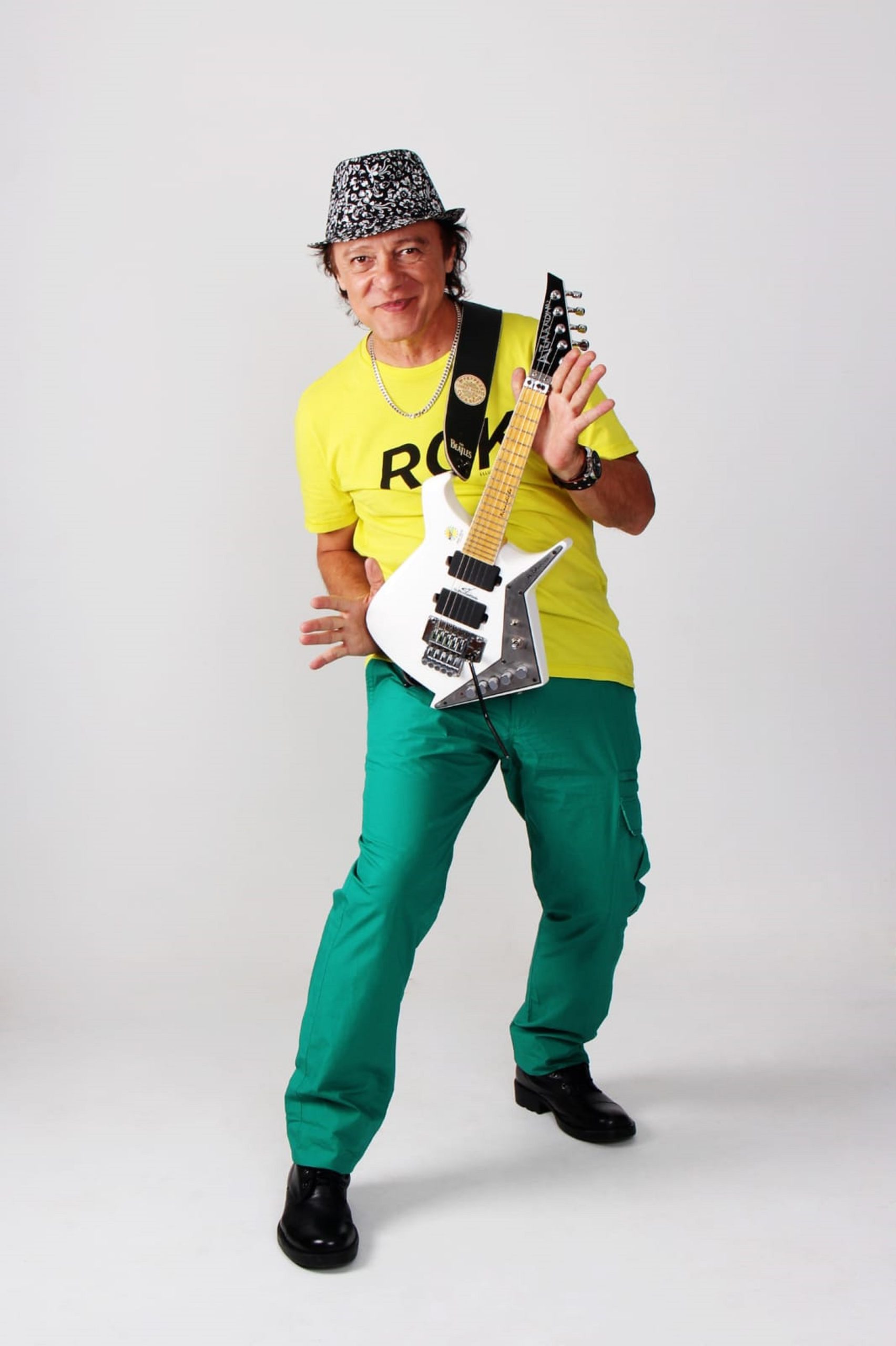 Armandinho leva o som da sua guitarra baiana para o XVI Festival da Lagosta