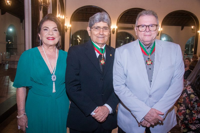 Reconhecimento - Cybele Pontes é homenageada com a Comenda da Ordem do Mérito Cultural Ideal Clube 2023