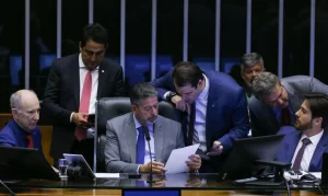 Câmara Aprova Projeto De Lei De Taxação Para Super Ricos Foto Agência Brasil