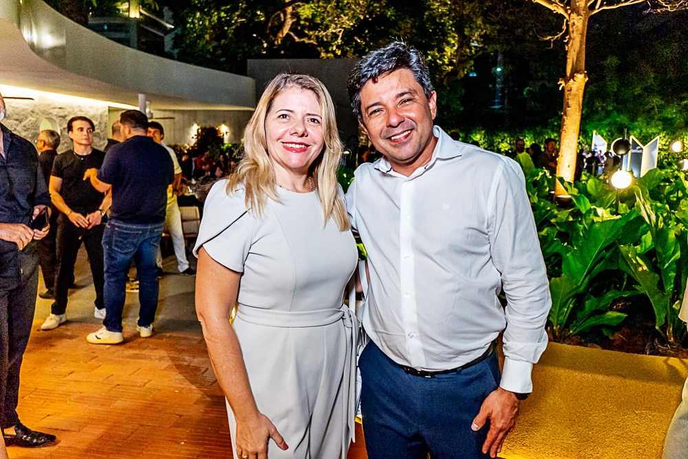 Claúdia Brilhante E Henrique Javi