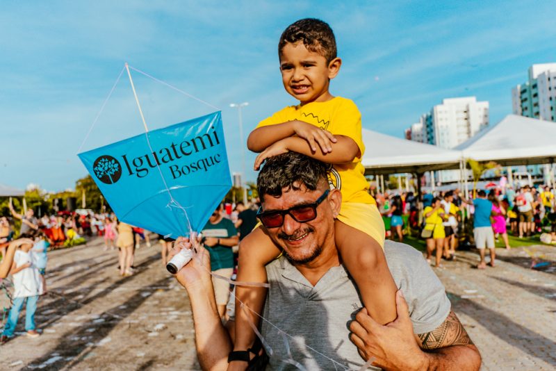 Diversão - Shopping Iguatemi Bosque realiza 10ª edição do evento “Revoada” e distribui 5 mil pipas gratuitas