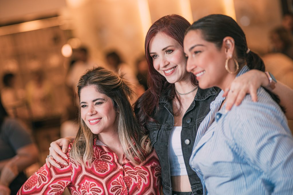 Debora Costa, Laila Magalhaes E Larissa Mascarenhas