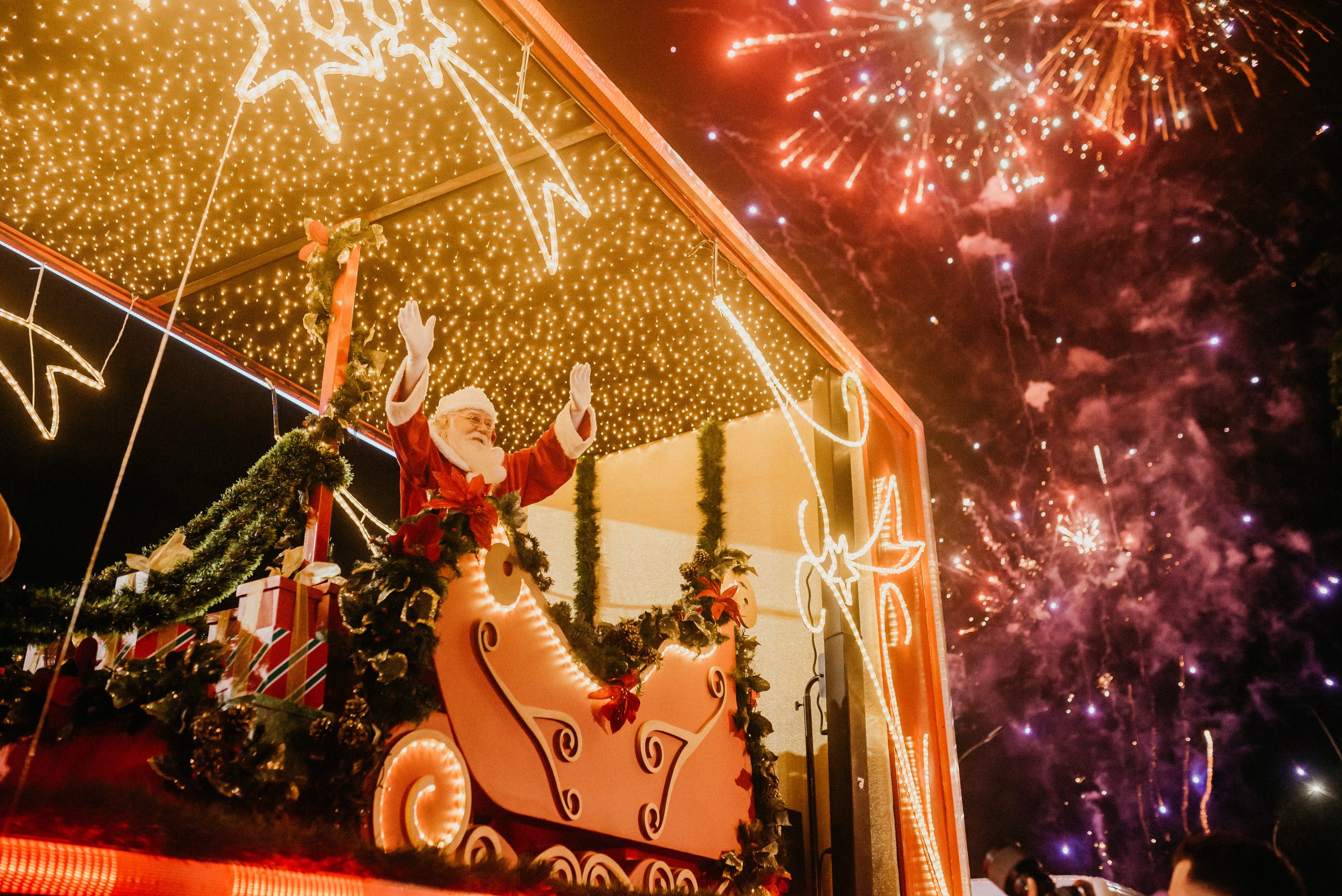 Com voo de helicóptero e caminhão decorado, Papai Noel chega ao Shopping Iguatemi Bosque no dia 5 de novembro