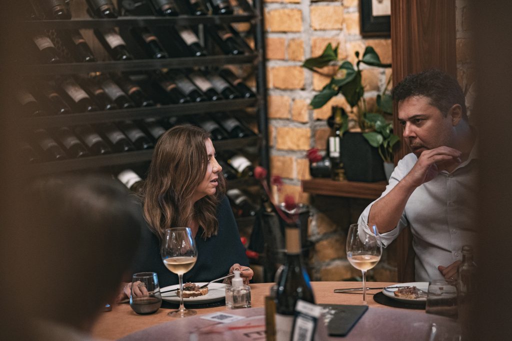 Emilia Buarque E Gustavo Cruz