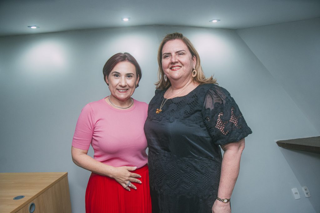 Emilia Pessoa E Anya Freire