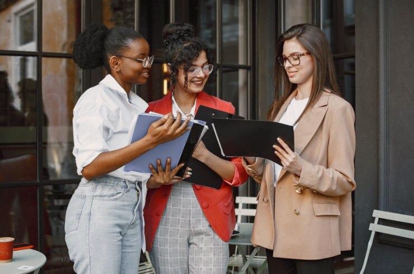 Ceará possui mais de 100 mil mulheres sócias de empresas ativas, revela Jucec