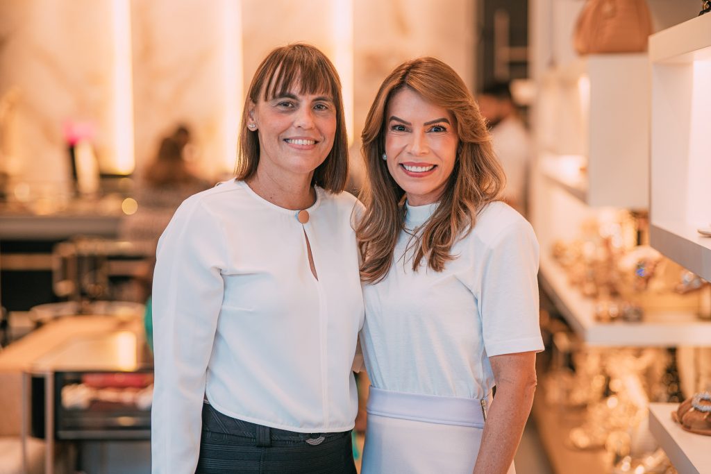 Fernanda Peixoto E Maira Silva