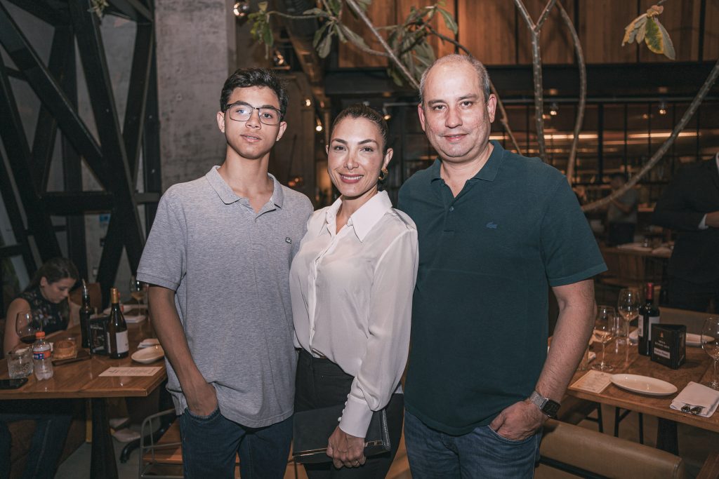 Guilherme, Dani E Andre Linheiro