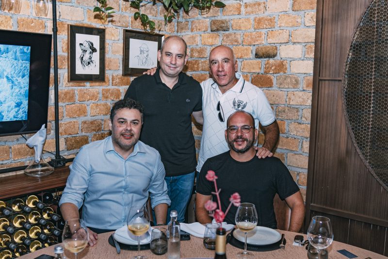 Gastronomia regional - Restauranteur Marcelo Fernandes e chef Marcelo Fukuya visitam a Brava Wine Iguatemi
