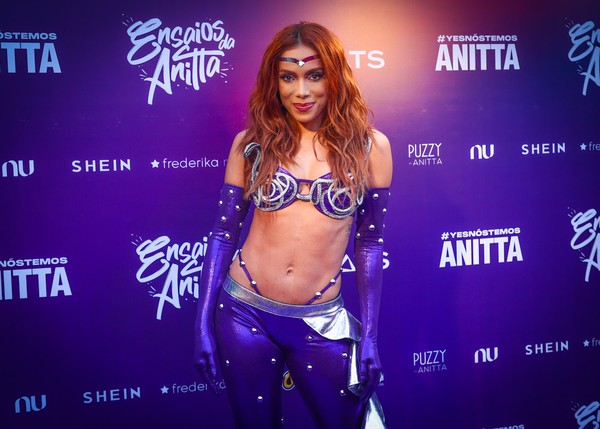 ‘Ensaios da Anitta’: cantora anuncia show em Fortaleza