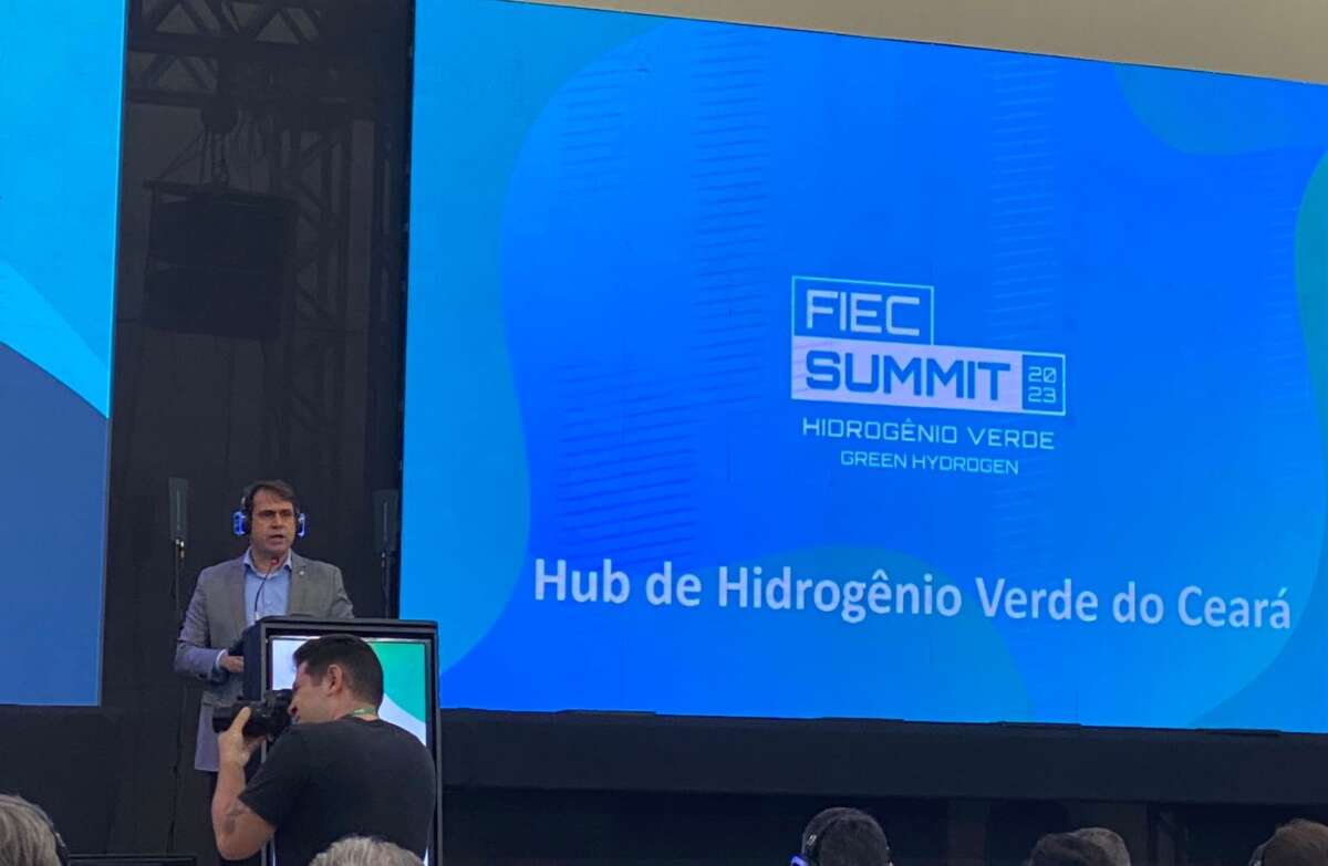 Representando Elmano, Salmito  Filho marca presença na 2ª edição do Fiec Summit