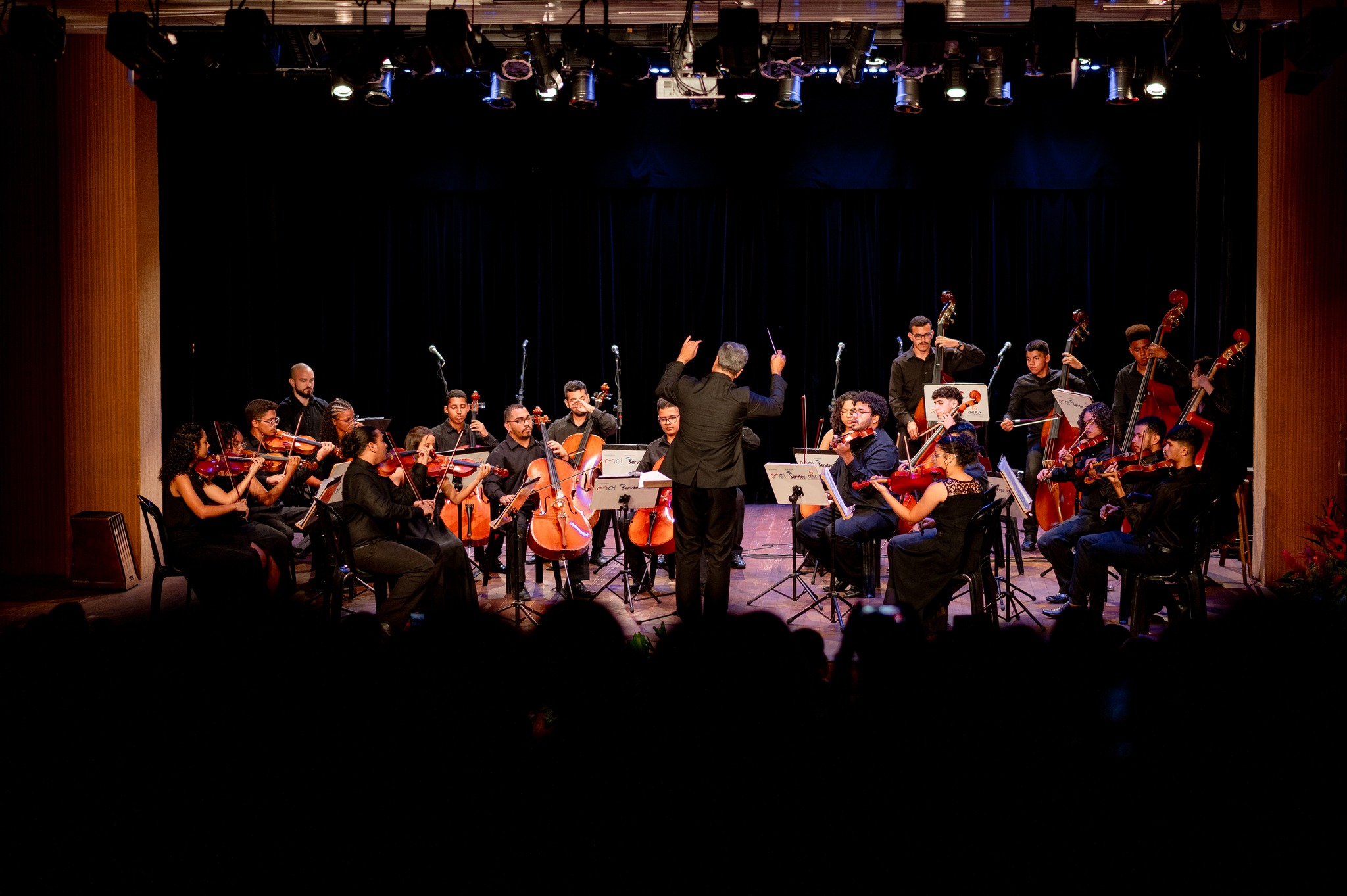 Orquestra Jacques Klein e Coral Vozes de Iracema se apresentam nesta quarta-feira (4) no Theatro José de Alencar