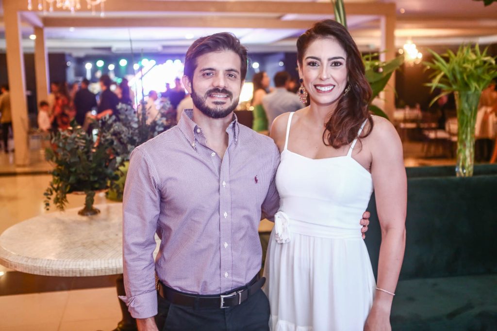 Jonatas Lopes E Irene Lopes