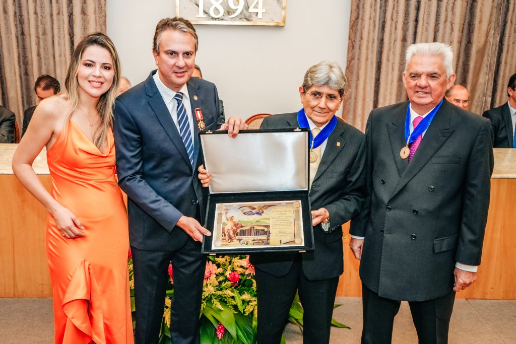 Onelia E Camilo Santana, Augusto Bezerra E Tales Sa Cavalcante (2)