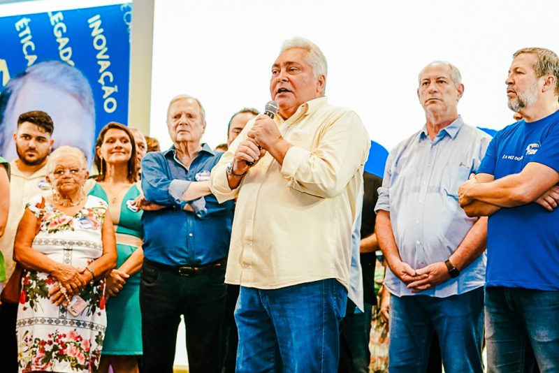 Aliança política - Com aliados do PDT Fortaleza, convenção do PSDB Ceará reconduz Élcio Batista à presidência do partido