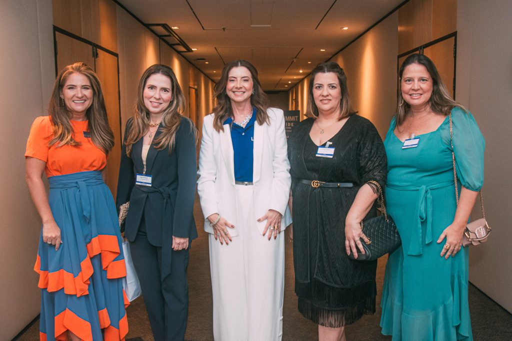 Patriciana Rodrigues, Agueda Muniz, Emilia Buarque, Claudia Majela E Luciana Colares