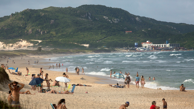 Turismo nacional faturou mais de R$ 121 bilhões no acumulado de janeiro a agosto