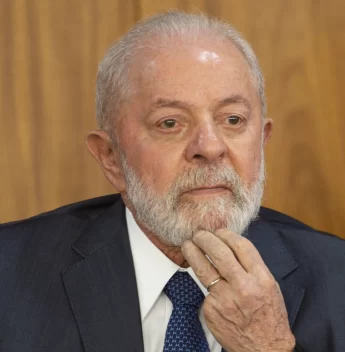 Com André Fernandes, Jaziel e Dayany, pedidos de impeachment de Lula bate recorde na Câmara