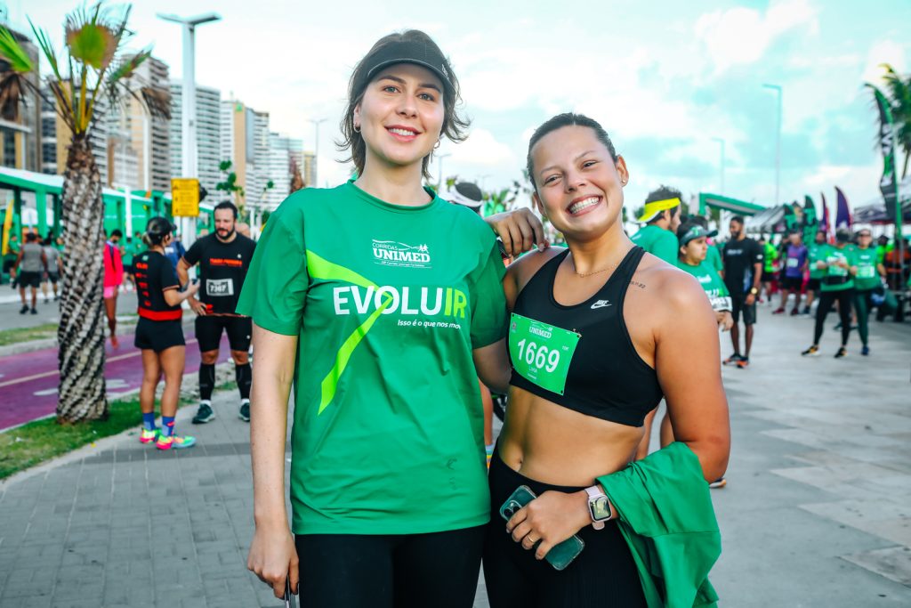 Rebeca Hamdan E Livia Girao