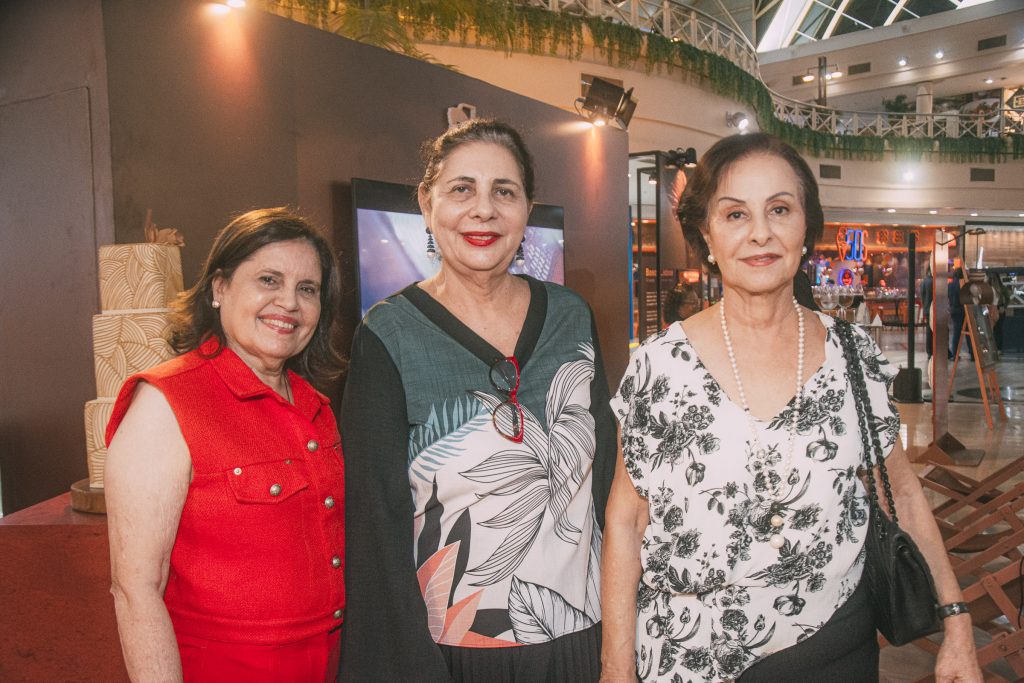 Rita Flavia Caracas, Fatima Jereissati Barbosa E Ana Carolina Carneiro
