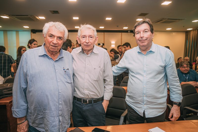 Inovação - FIEC promove diálogo entre Anatel e Cagece sobre construção de usina dessalinizadora na Praia do Futuro