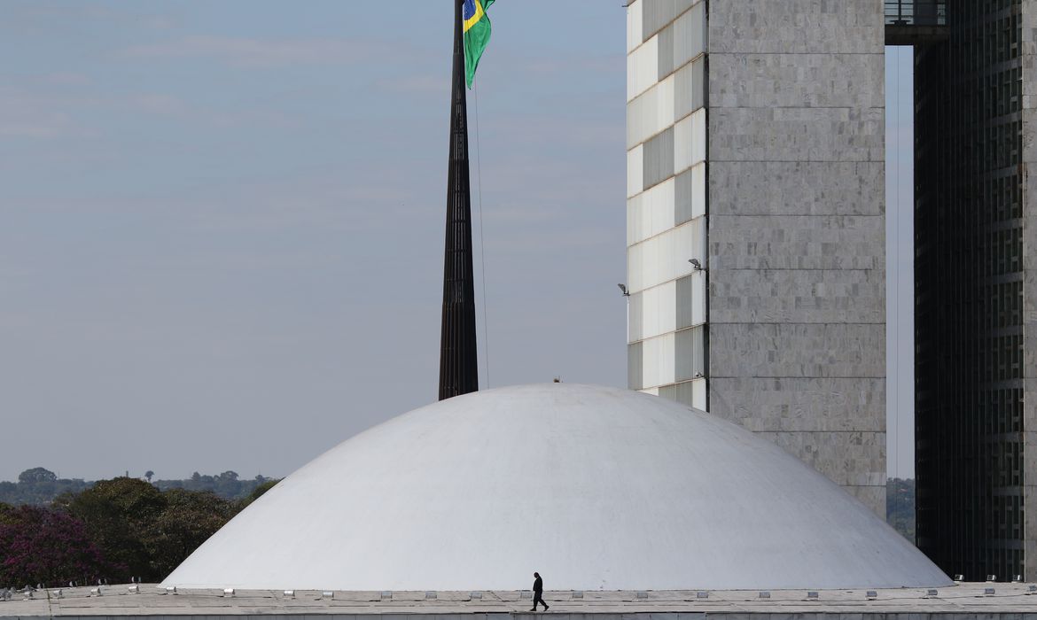 LCDs podem deixar bancos estaduais menos dependentes dos tesouros