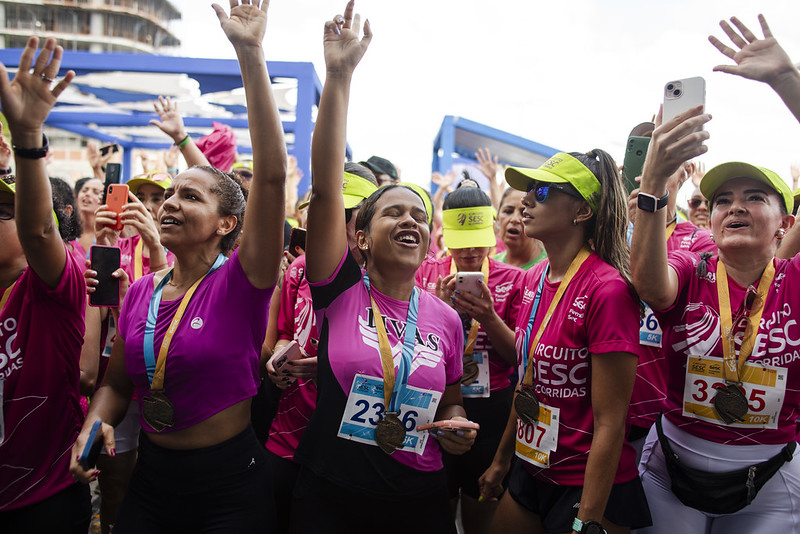 Outubro Rosa une Sesc e Governo do Estado em etapa do Circuito de Corridas