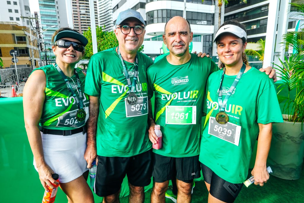 Valeria E Ivon Teixeira, Marcelo E Candice Cavalcante