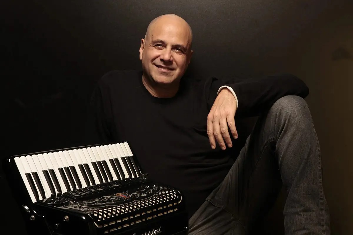 Toninho Ferragutti, acordeonista com três indicações ao Grammy Latino, se apresenta em Fortaleza