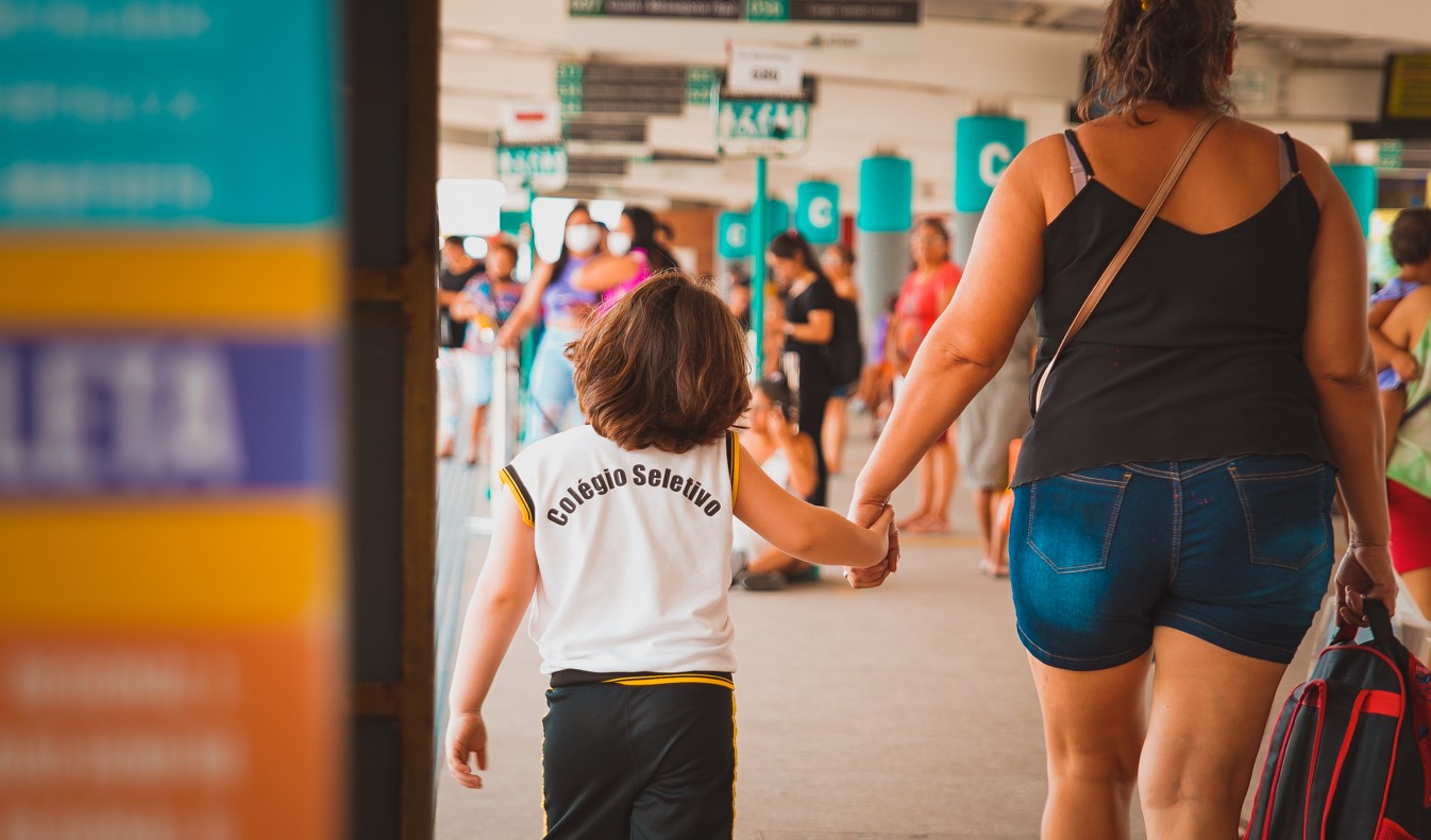 Fortaleza é a primeira capital do Brasil a conceder passe livre para todos estudantes