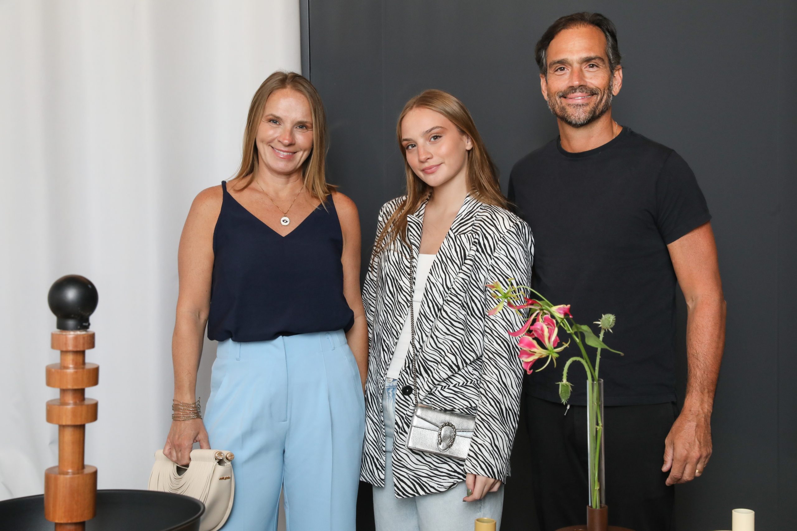 087 Midori De Lucca Letícia, Cecília E Deda Studart