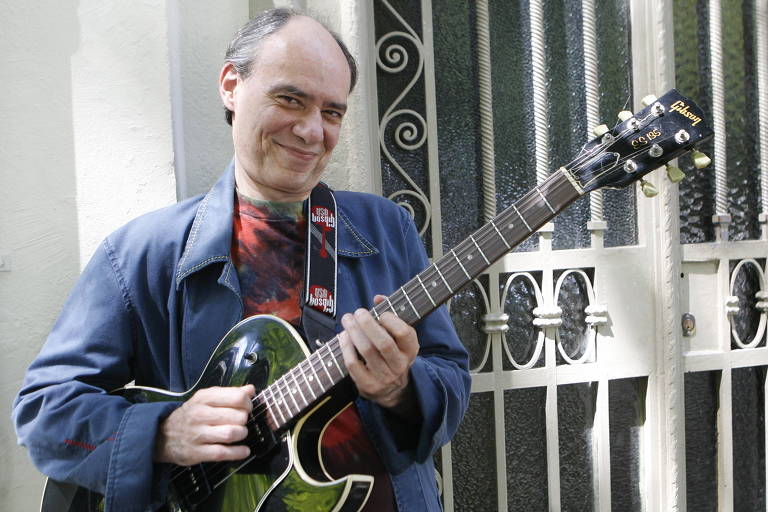 Morre Lanny Gordin, lendário guitarrista que tocou com Caetano Veloso, Gilberto Gil e Gal