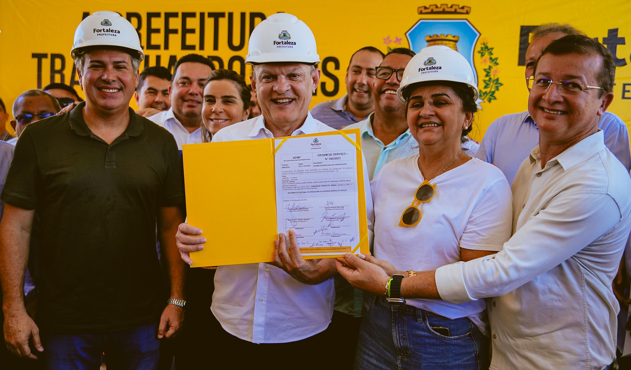 Sarto assina ordem de serviço para obras de drenagem na Avenida Heráclito Graça
