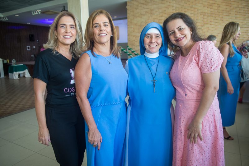 Solidariedade - Voluntárias do grupo Costurinha Fortaleza realizam chá da tarde e bazar beneficente no Círculo Militar