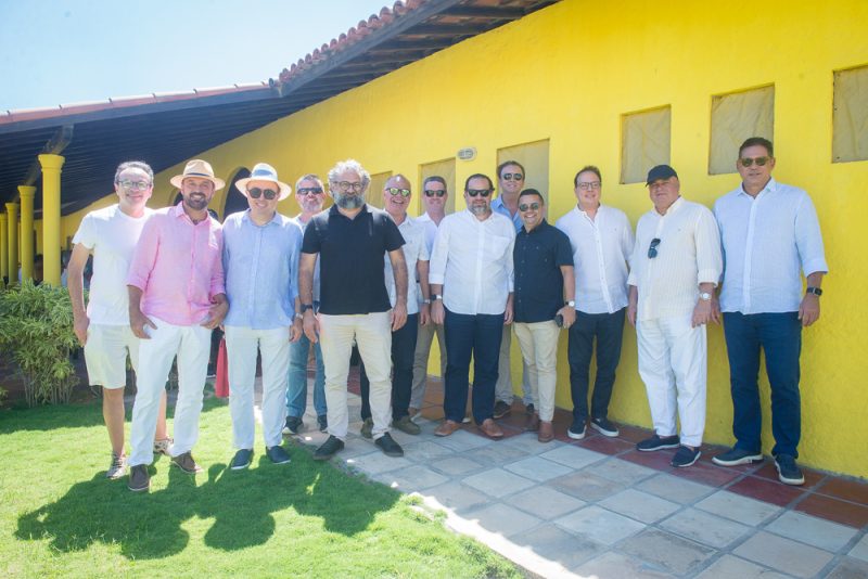 Escola Unidos do Natal - Dr. Sálvio Pinto é homenageado com o troféu Dr. Pompeu Vasconcelos no Natal de Lúcio Brasileiro