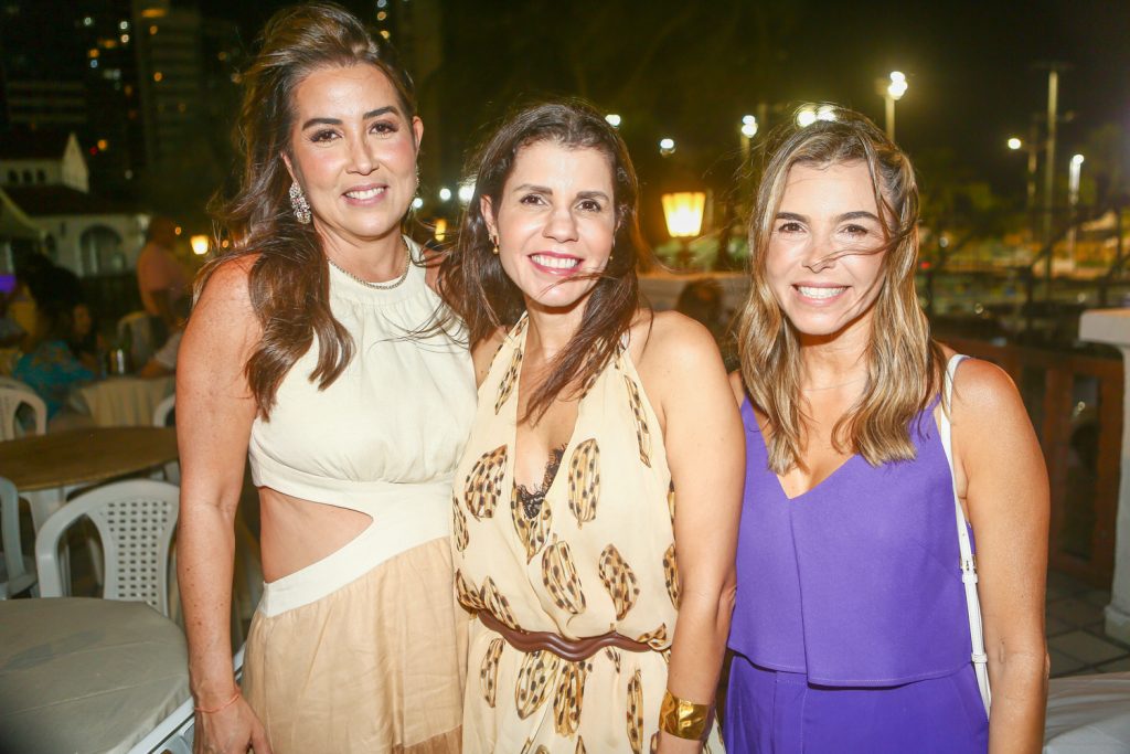 Ana Vladia Barreira, Claudia Diniz E Liiana Diniz (2)
