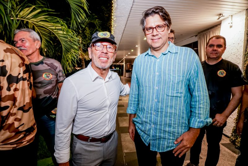 Valores e tradição - Pelotão Ceará na Selva se reúne no Iate Clube para a solenidade de entrega das adagas oficiais