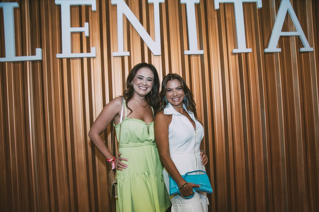 Bia Bezerra E Vanessa Queiros (1)