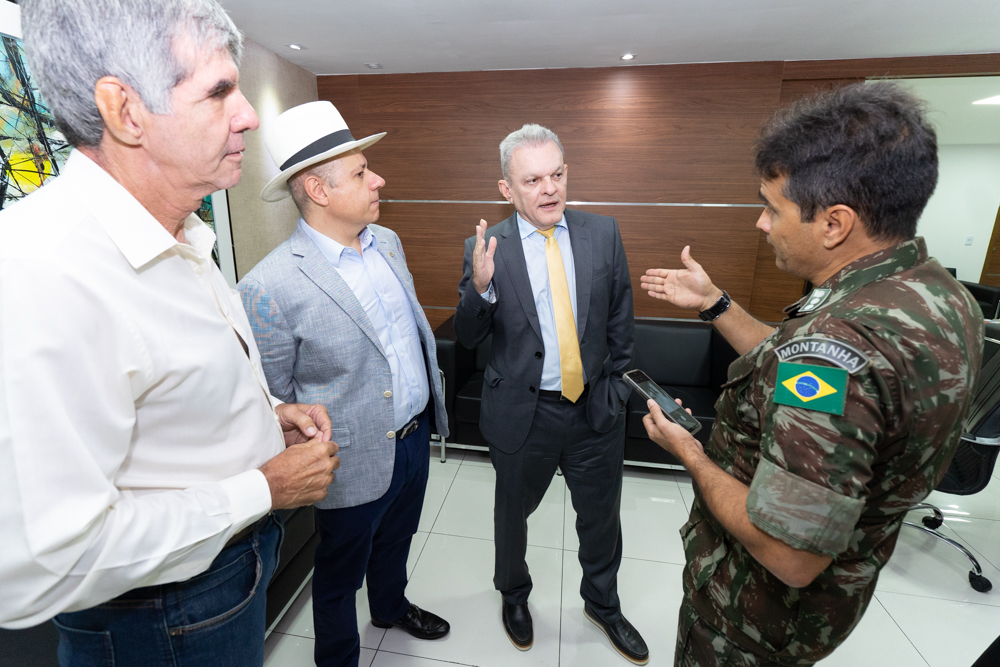 Cel. Benício, Claúdio Pinho, José Sarto E Castelo Branco