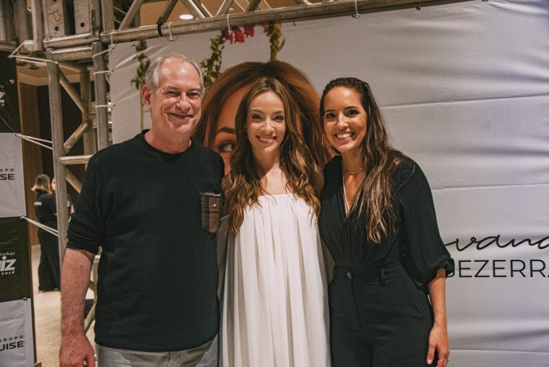 Vanguarda Feminina - Giovana Bezerra dá um show de interpretação e encanta o público com seu inédito musical “Mulheres do Brasil”, no Teatro RioMar