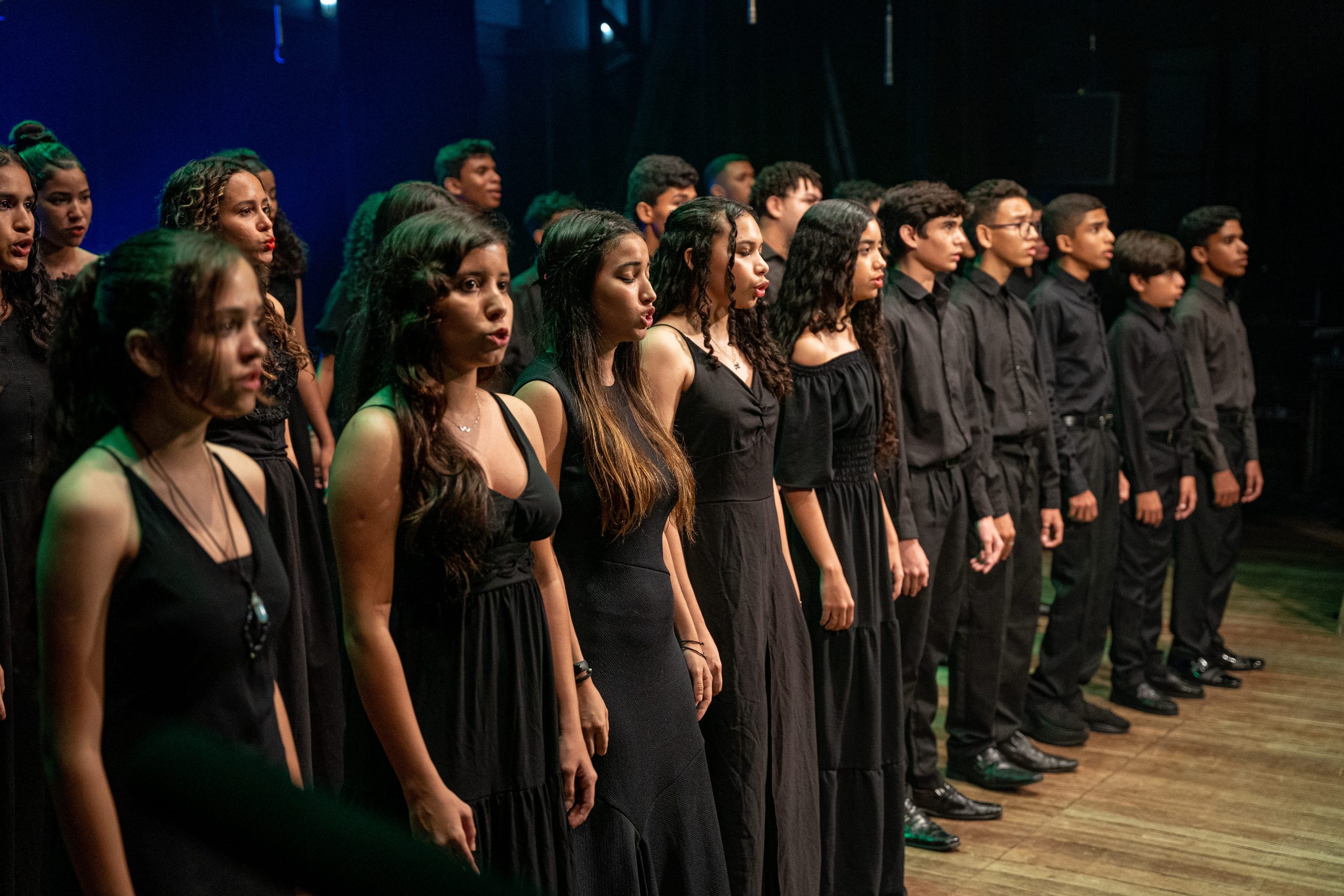 Coral Vozes de Iracema realiza apresentações natalinas no Shopping Iguatemi Bosque a partir de sábado (11)