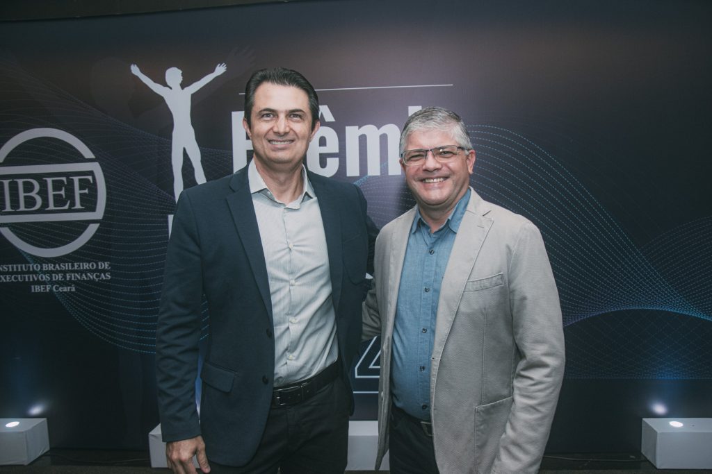 Eliardo Vieira E Sidney Girao