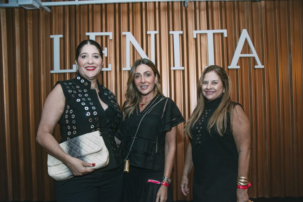 Elisa Oliveira, Renata Oliveira E Beth Pinto